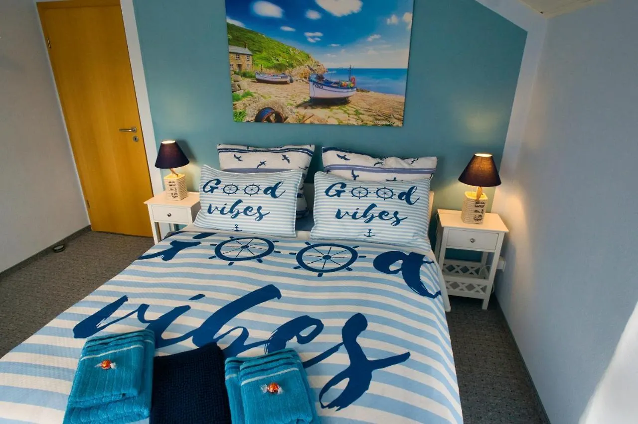 Homestay Mycozyplace - Zwei Gemuetliche Zimmer Fuer Vier Dresden Germany